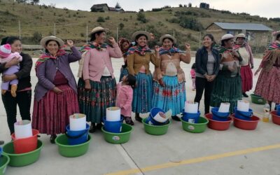 Les dones indígenes de Bolívia protagonistes del seu desenvolupament personal i comunitari